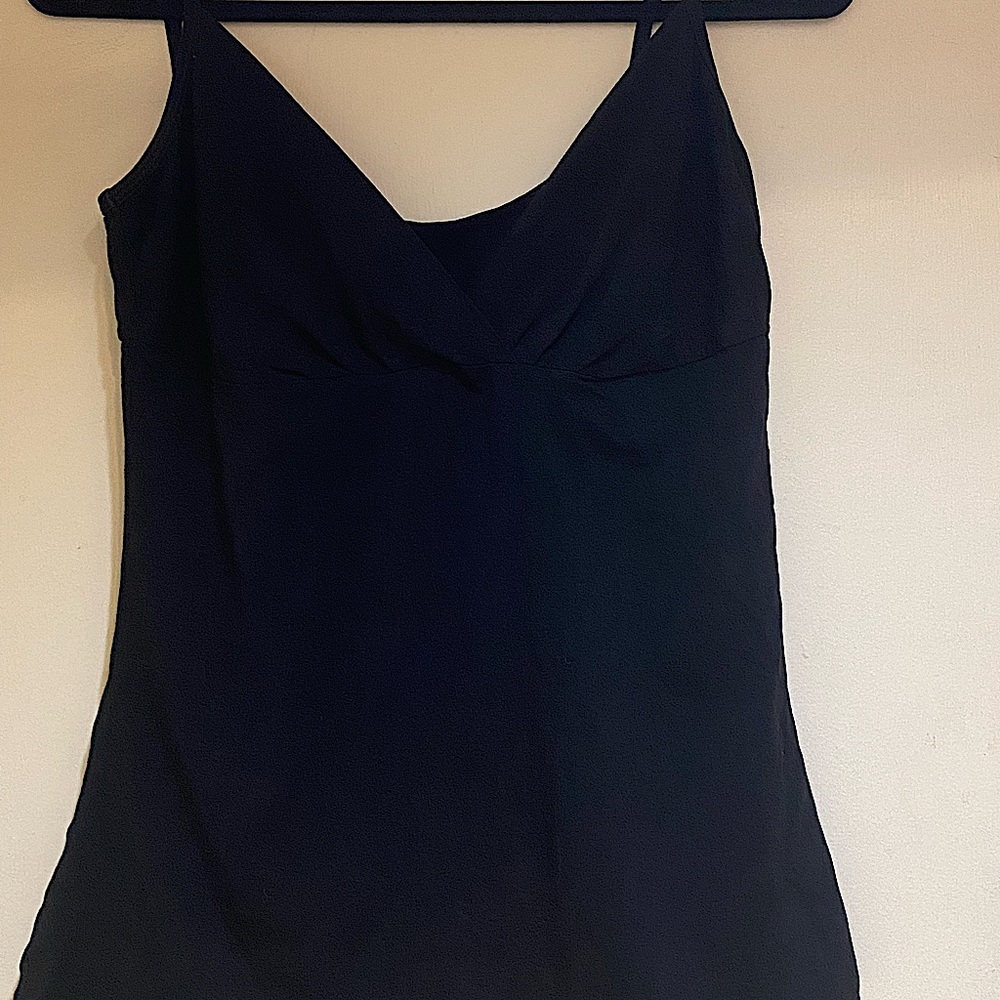Black v neck party top